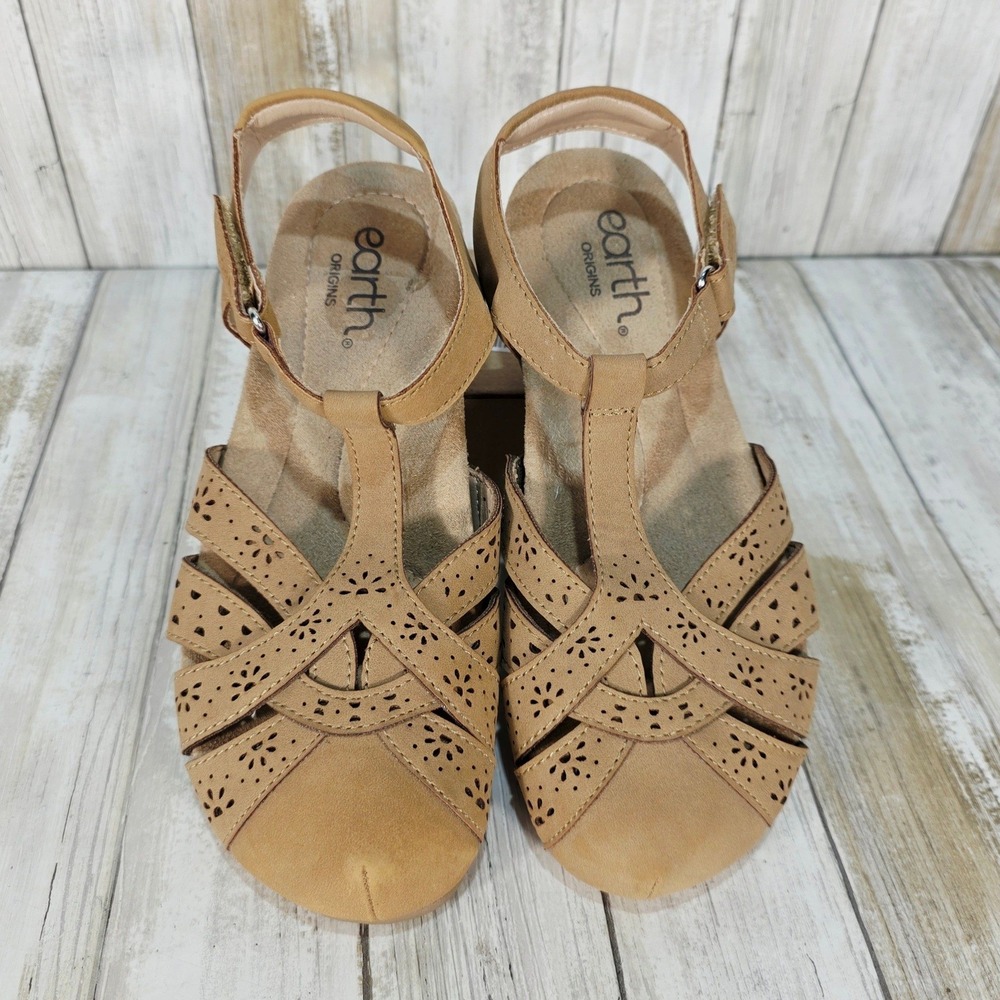 Earth Origins Betsy Tan Laser Cut T-Strap Comfort Sandals 5.5M